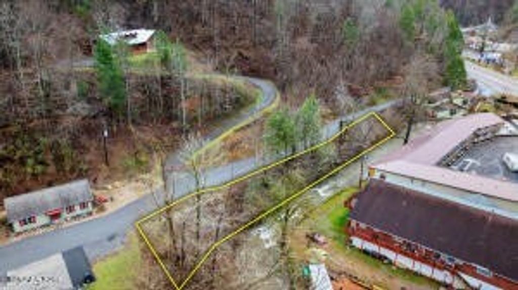 833 Sleepy Hollow Road, Gatlinburg