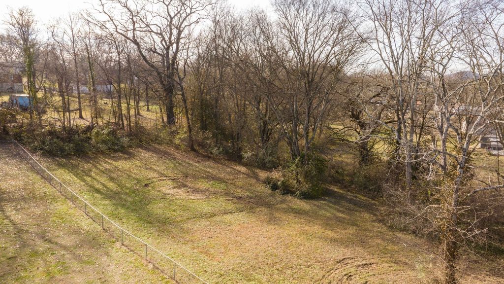 430 Ewing Dr, Nashville