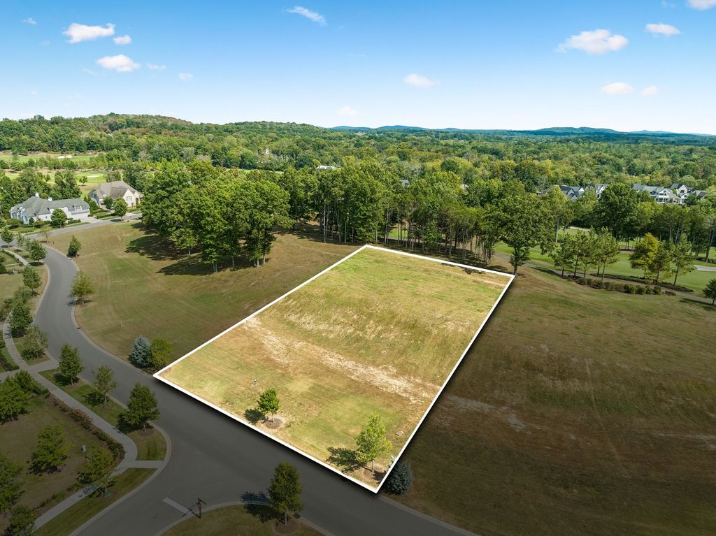 7281 Harlow Dr, College Grove