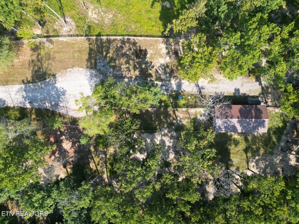 536 Teepee Lane, Jamestown