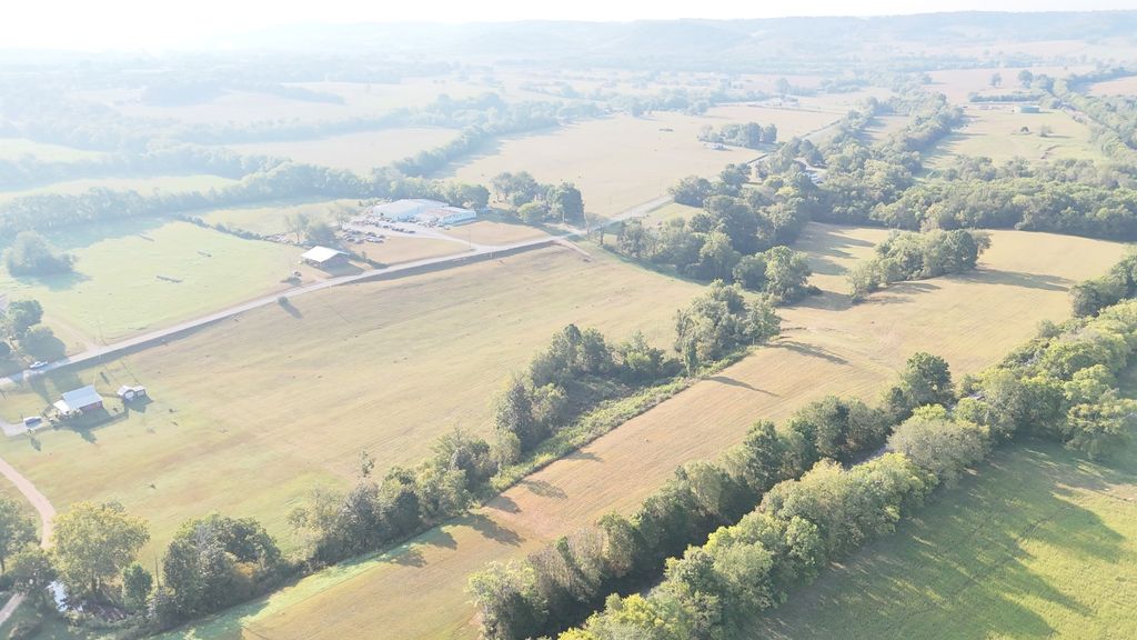 0 Ostella Rd, Cornersville