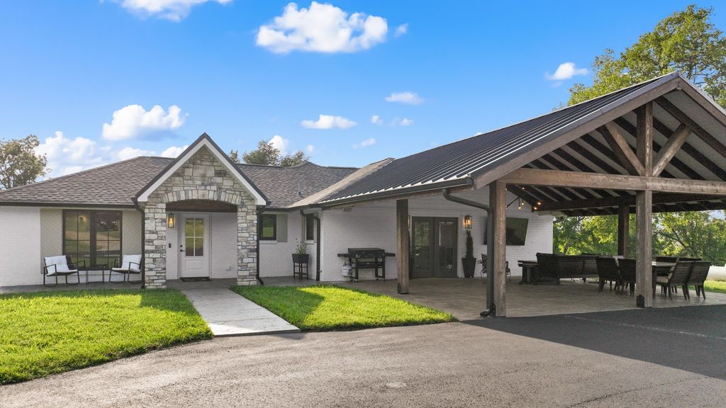 3201 Hwy 231 S, Shelbyville