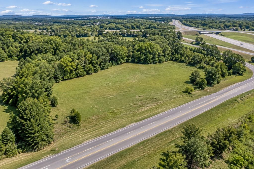 2506 New Lewisburg Hwy, Columbia