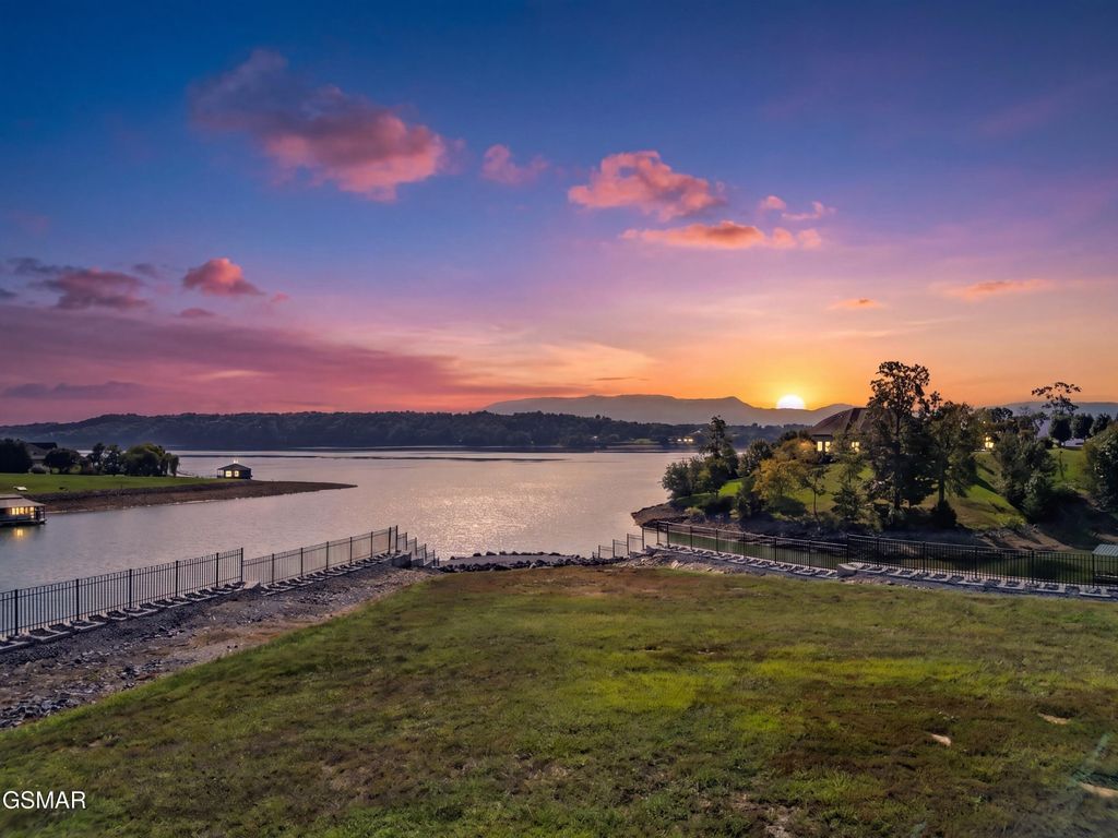 186 Scenic Shores Drive, Dandridge