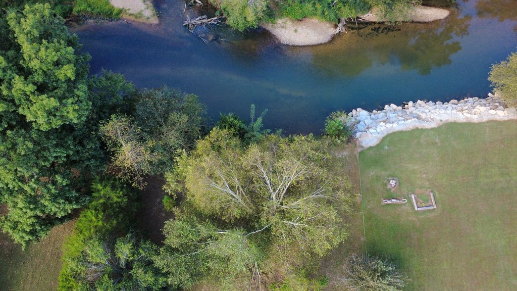 182 Texas Bottom Ln, Hohenwald