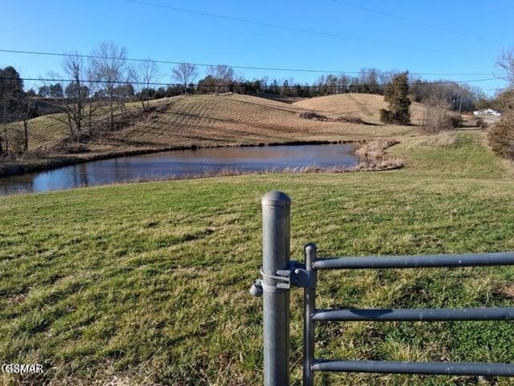 2 Flat Creek Rd, Sevierville