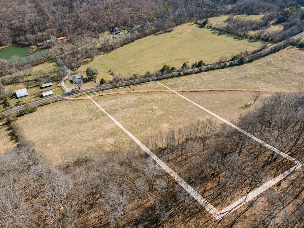 0 Hurricane Creek Rd, Lawrenceburg