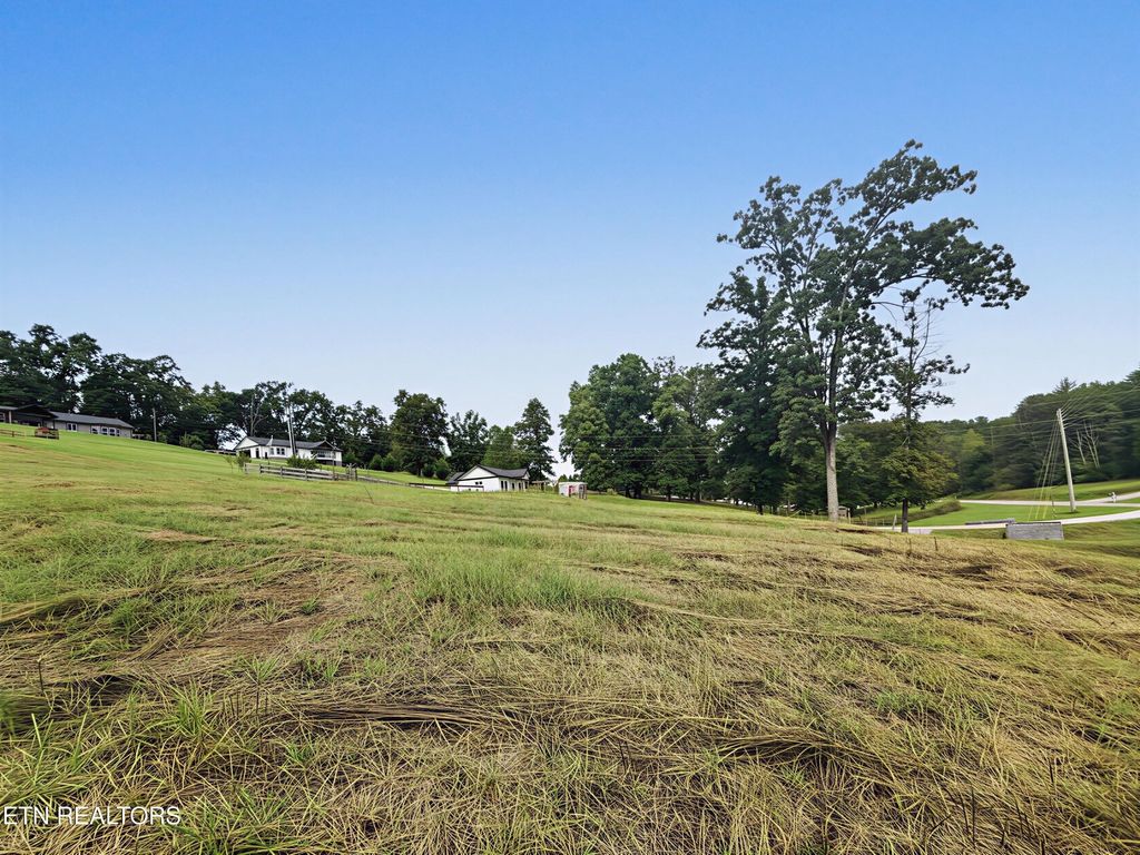 2 E Union Valley Rd, Seymour