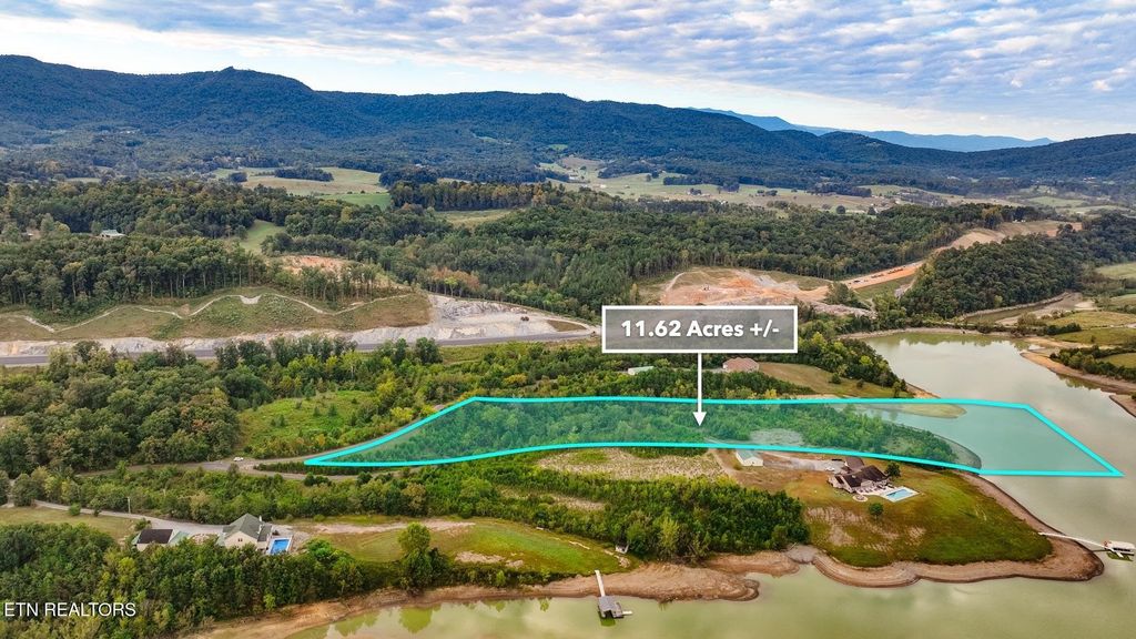 2043 Dickey School Rd, Dandridge