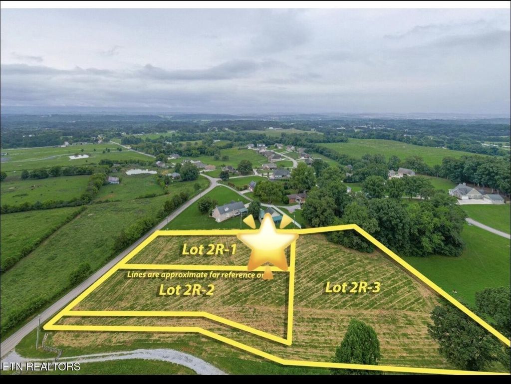 21 Walker Rd, Maryville