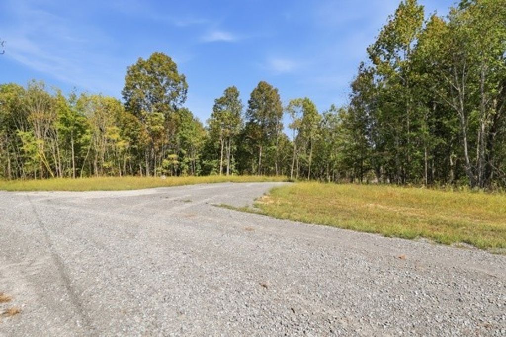 468 Streamside Drive, Dover