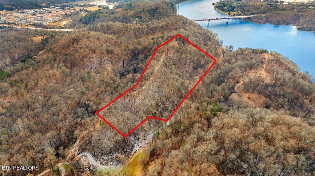 4129 Bear Hollow Loop, Louisville