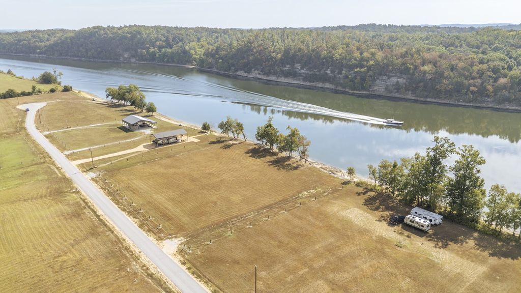1492 Waterway Drive, Bath Springs