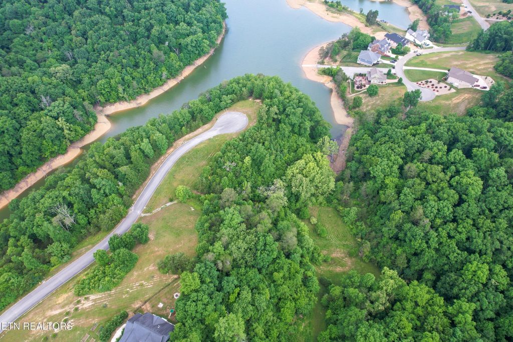 62136219 Outlook Tr, Russellville