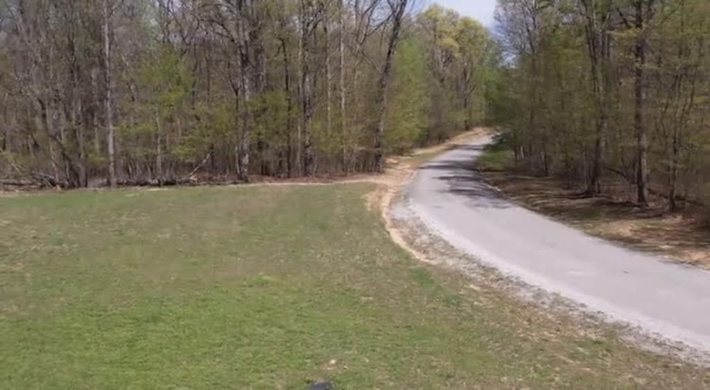1071 Long Mountain Trail, Mc Minnville