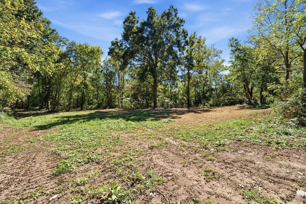 810 Fisher Ave, Smithville