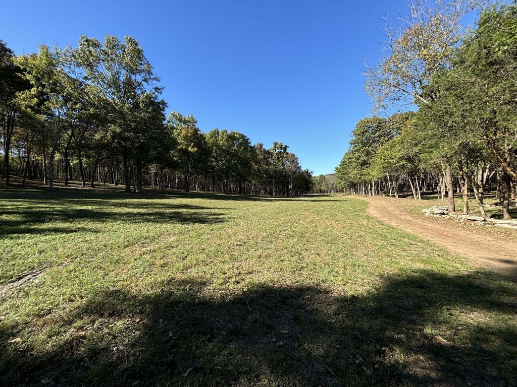 8598 Taliaferro Rd, Eagleville