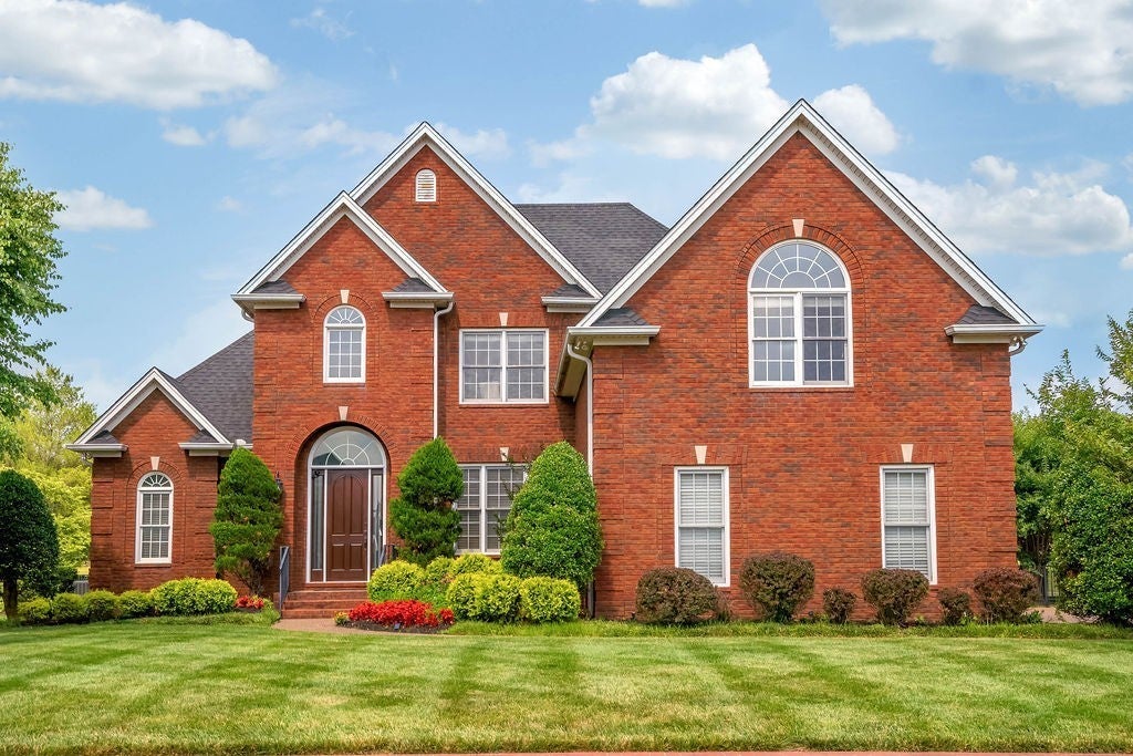 Fairvue Plantation Gallatin Lakefront Real Estate & Golf Homes For Sale