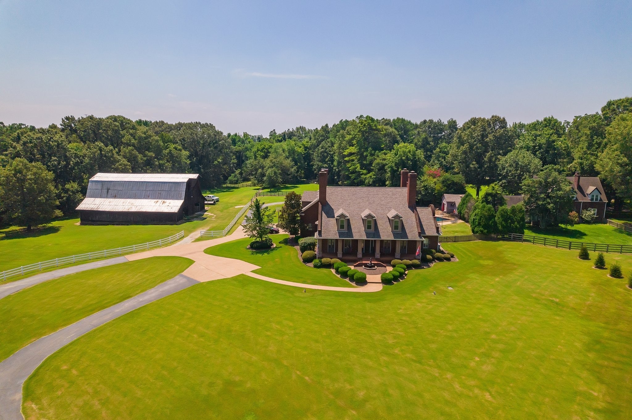 1188 Ashport Rd Jackson TN MLS 2574015