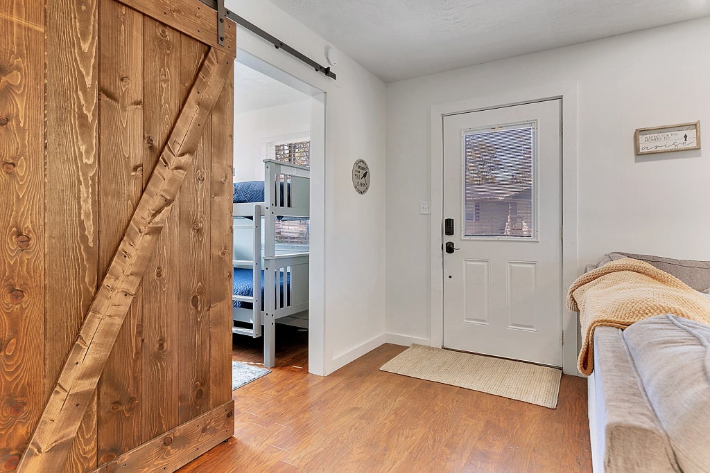 300 Lakeview Dr, Smithville Property Listing MLS® 2588167