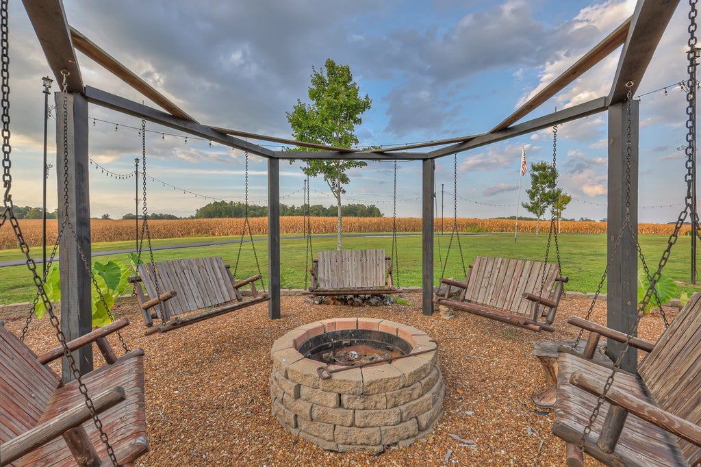 2498 Gourdneck Rd Nw, Tullahoma Property Listing MLS® 2607495