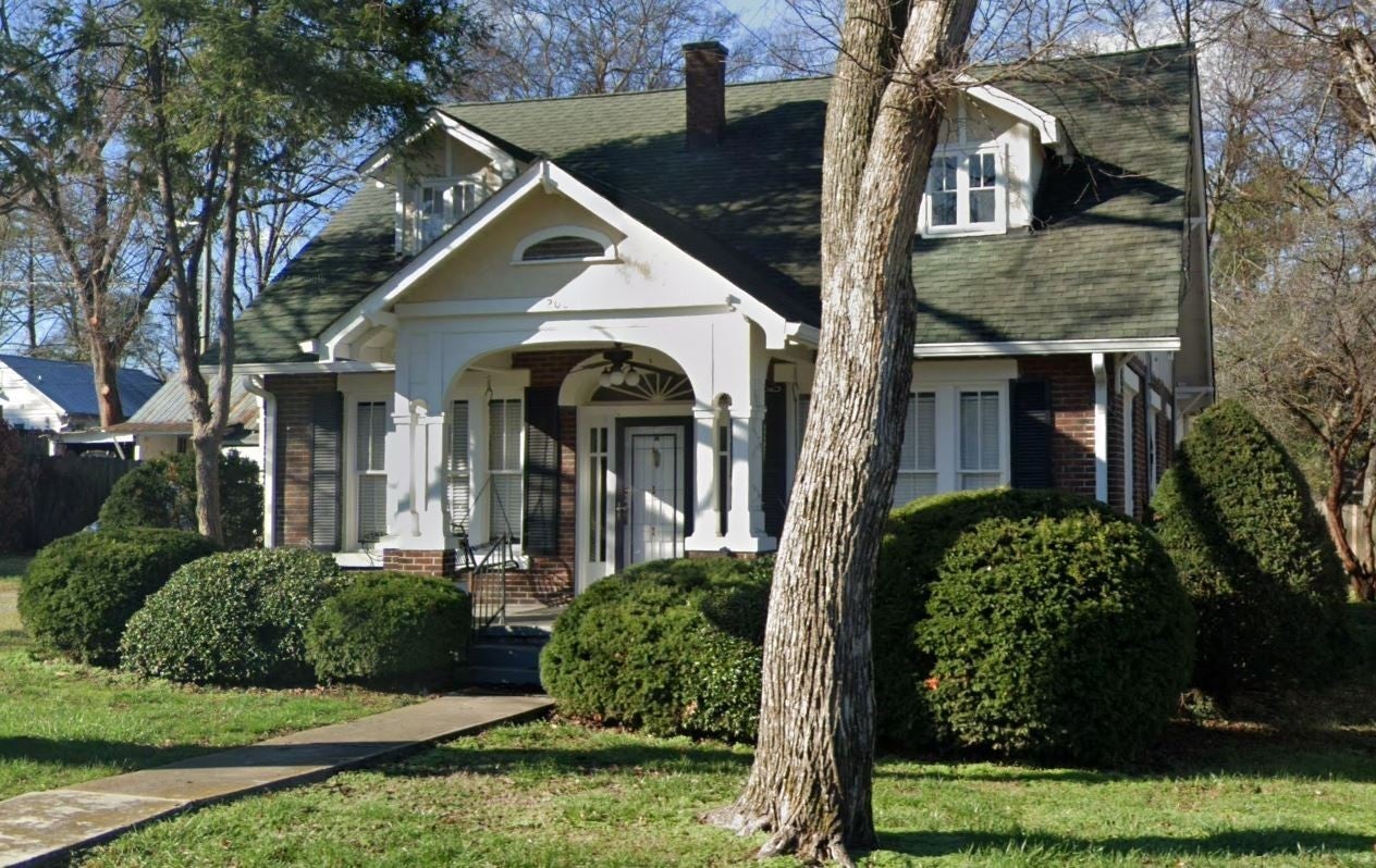 Lenox Place 55+ Retirement Community Gallatin TN