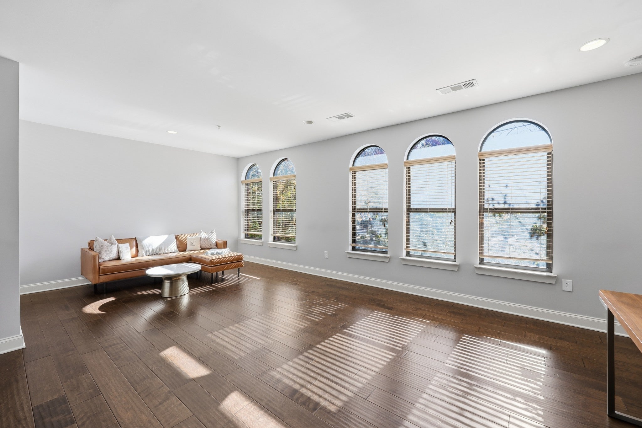 Photo of Listing #2633298