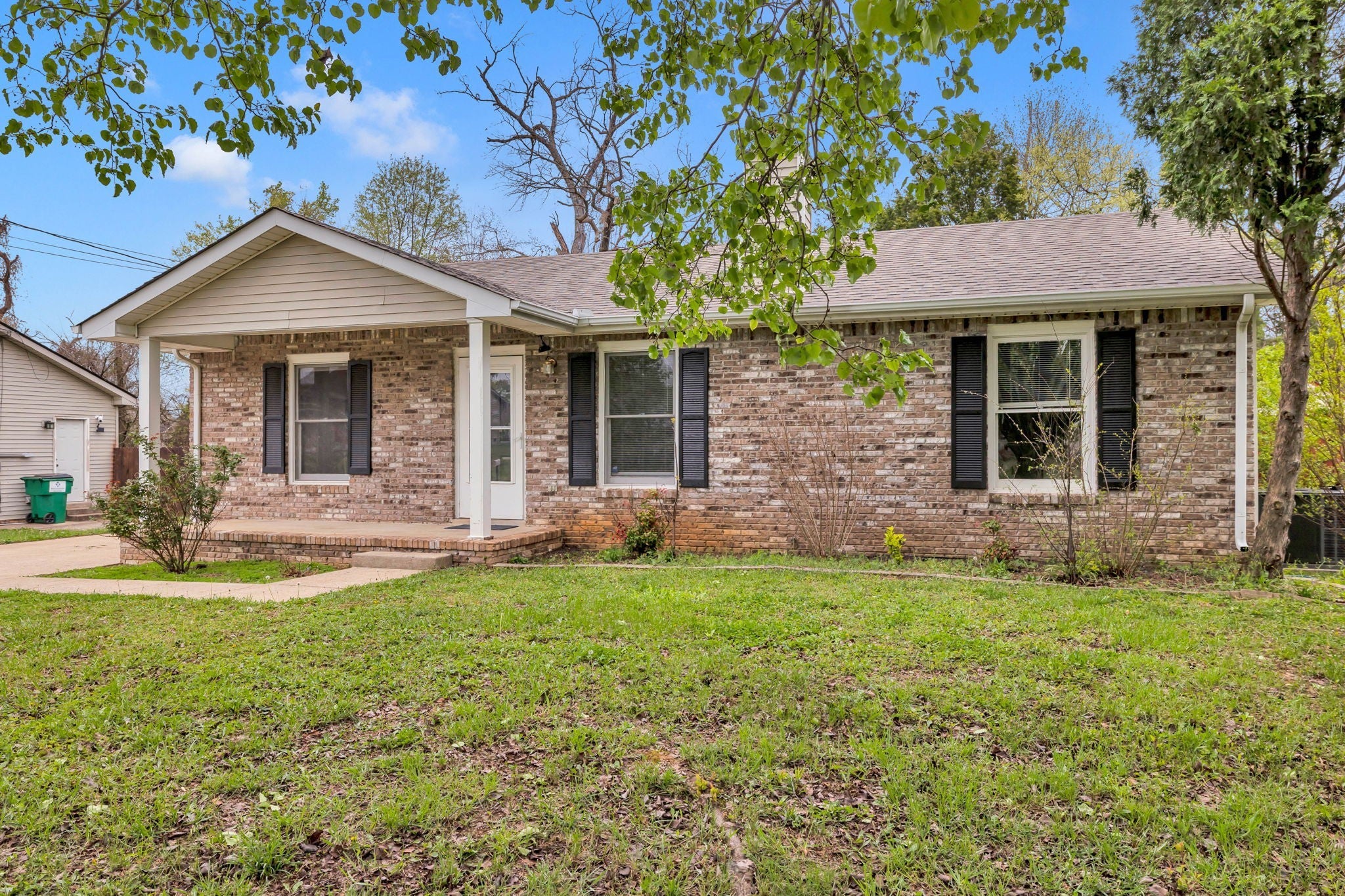 Photo of Listing #2640774