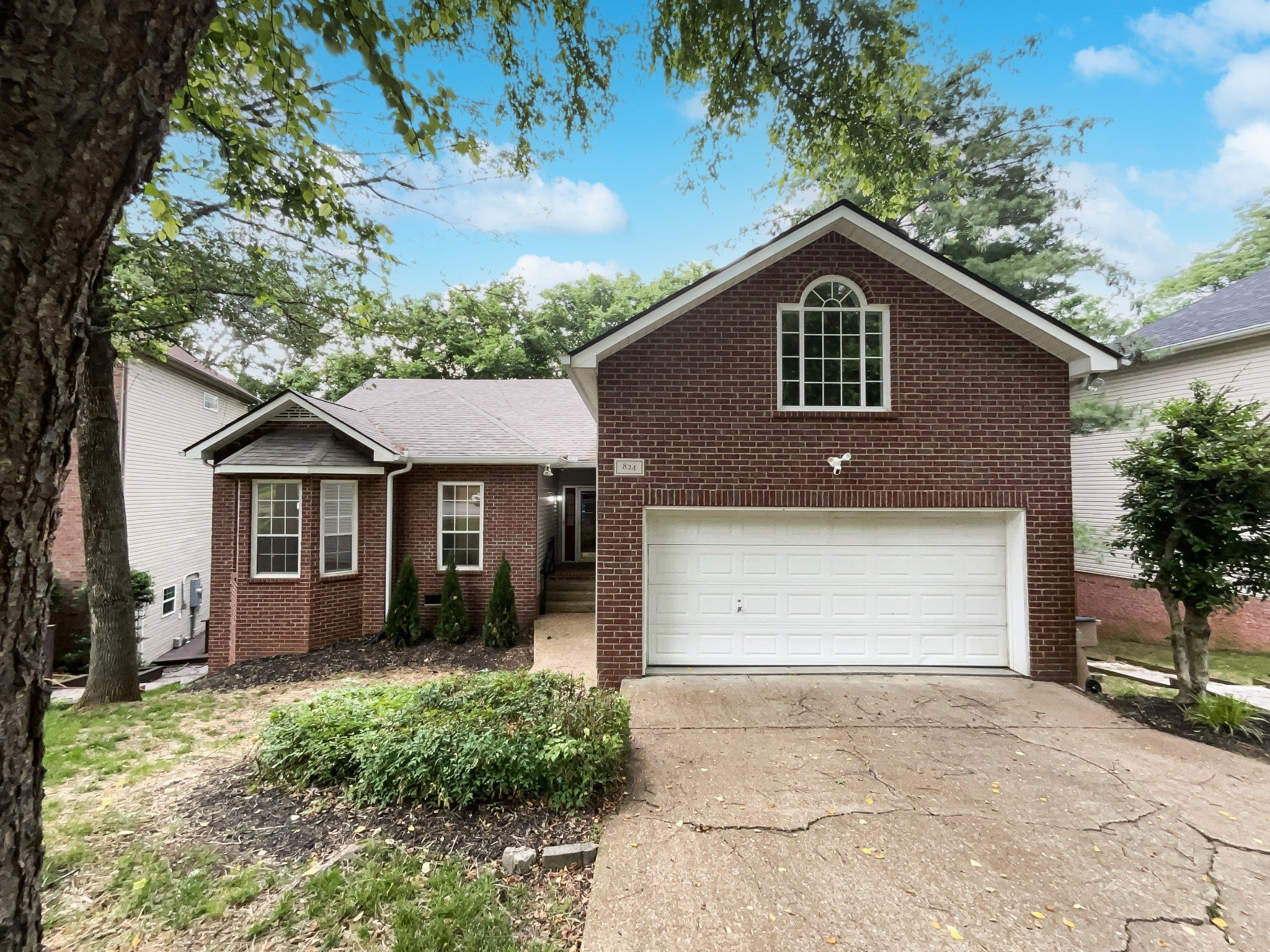 Photo of Listing #2653125