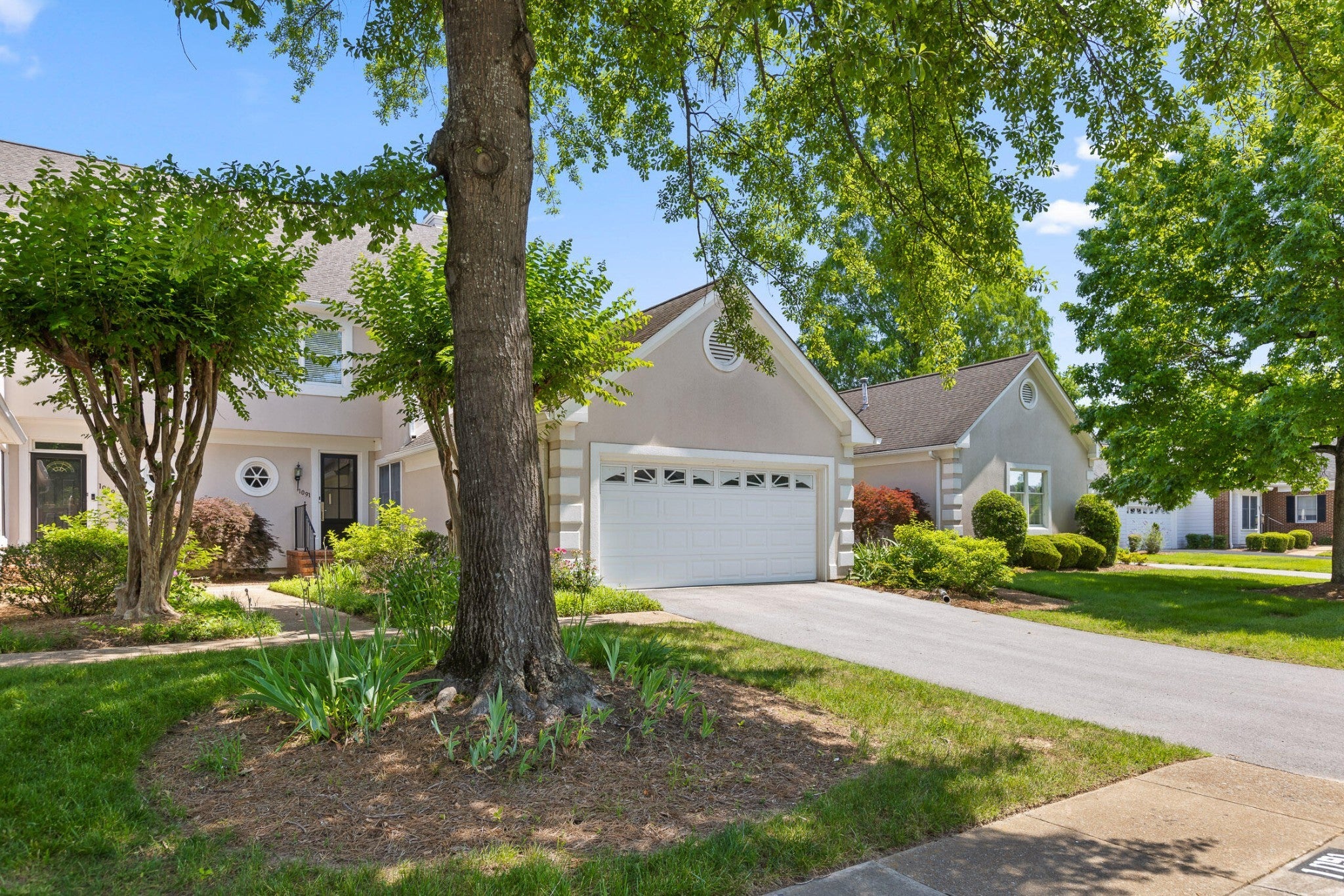 Photo of Listing #2658848