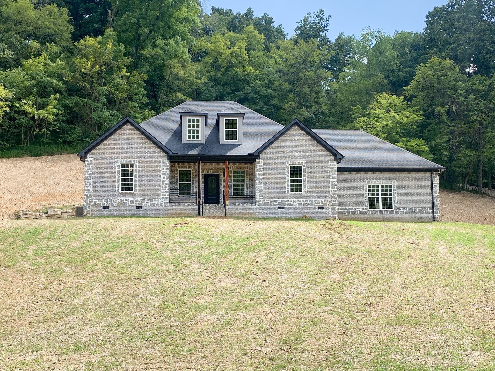 Photo of Listing #2693894