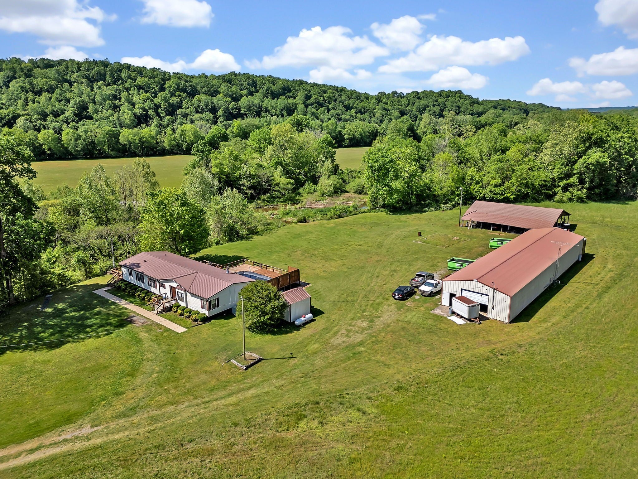 Photo of Listing #2695636