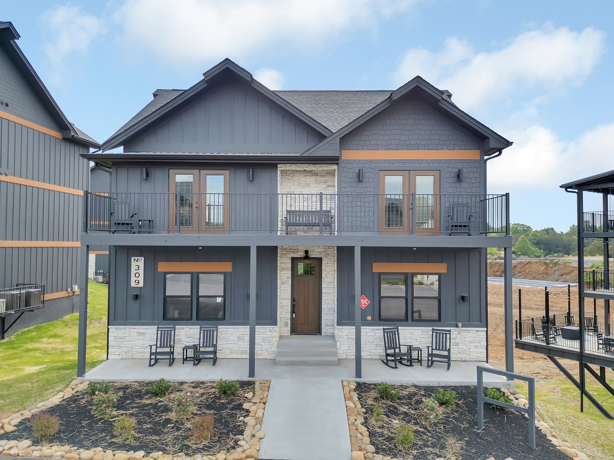Photo of Listing #2698072