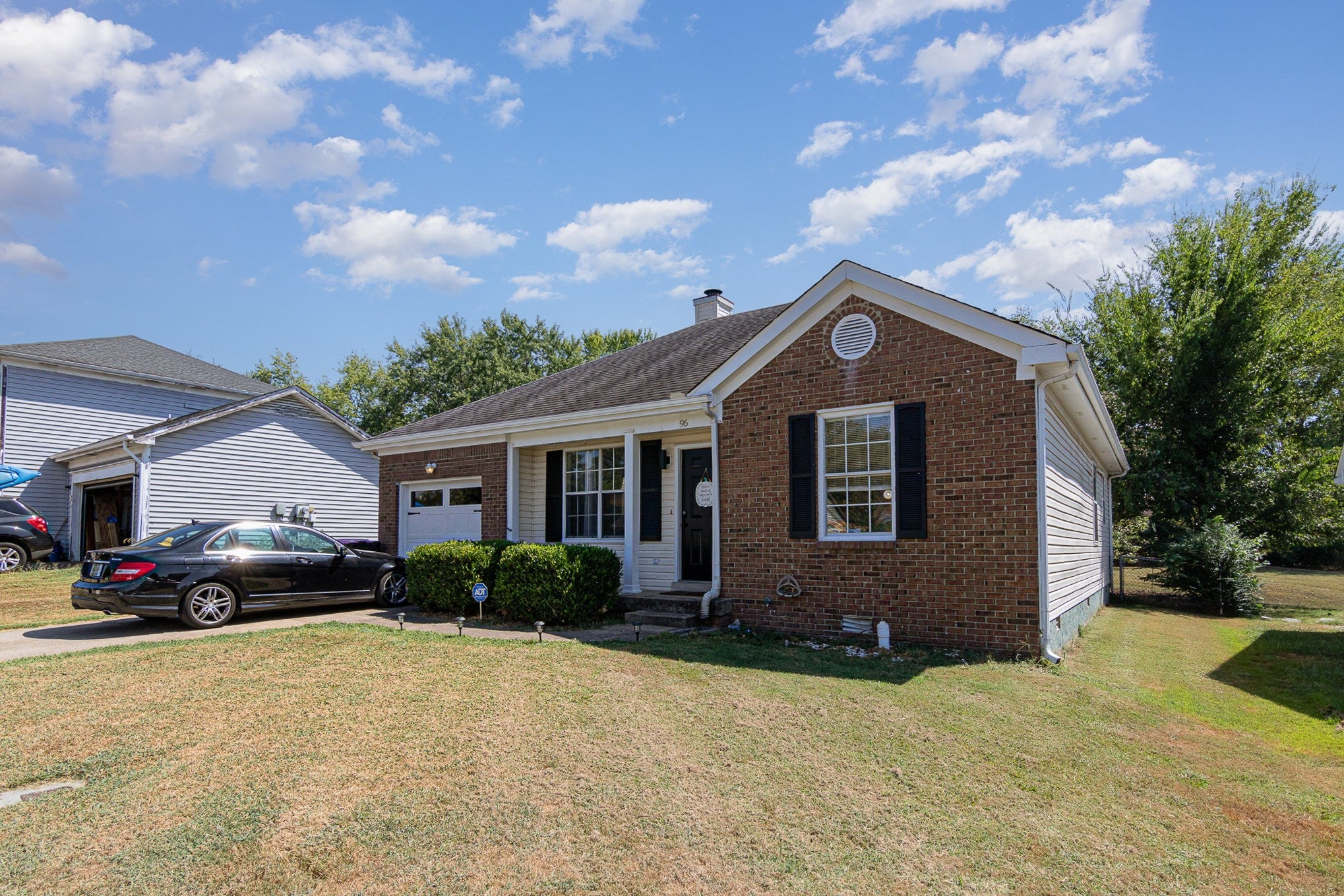 Photo of Listing #2701219