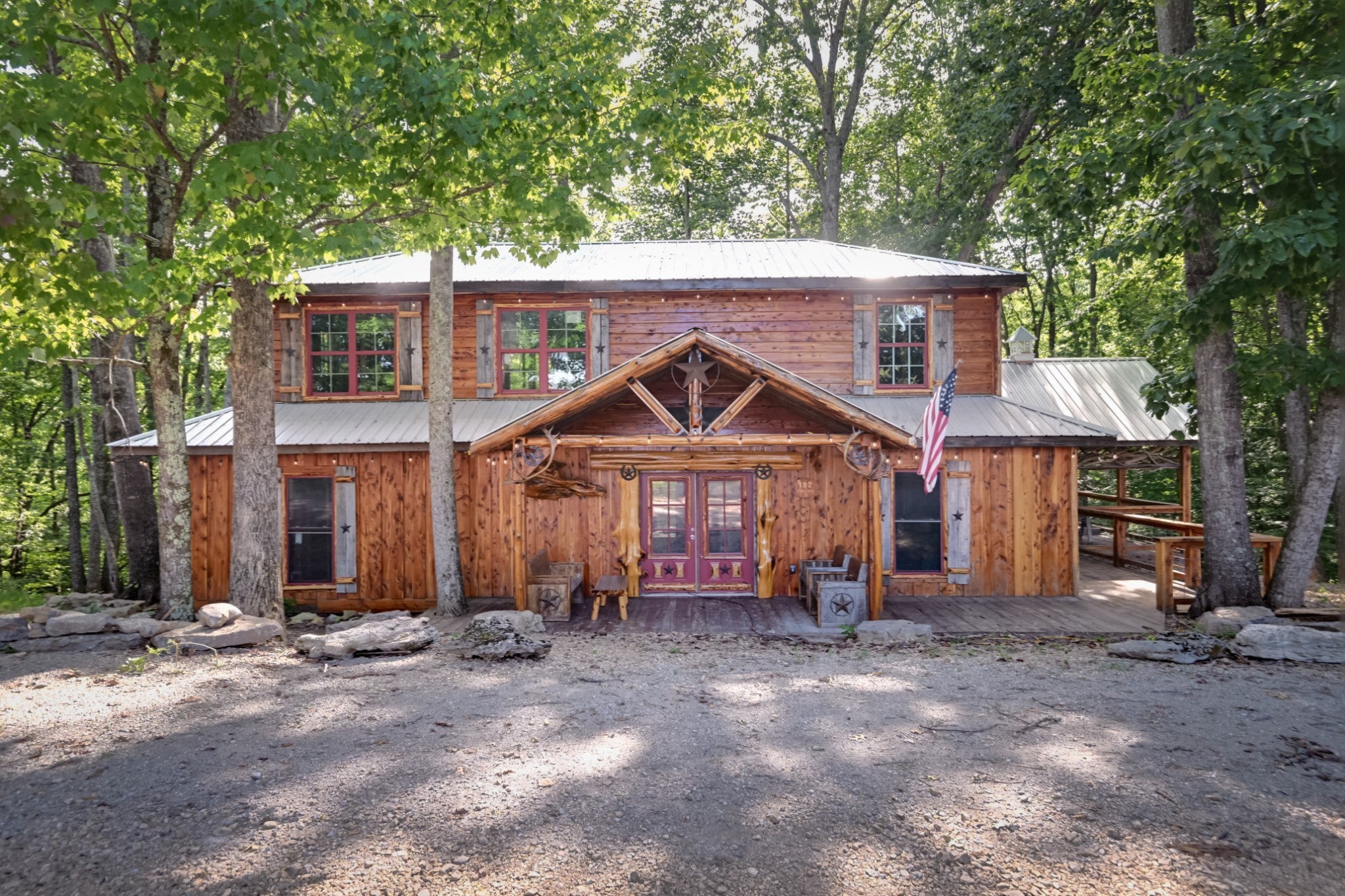 Photo of Listing #2702123