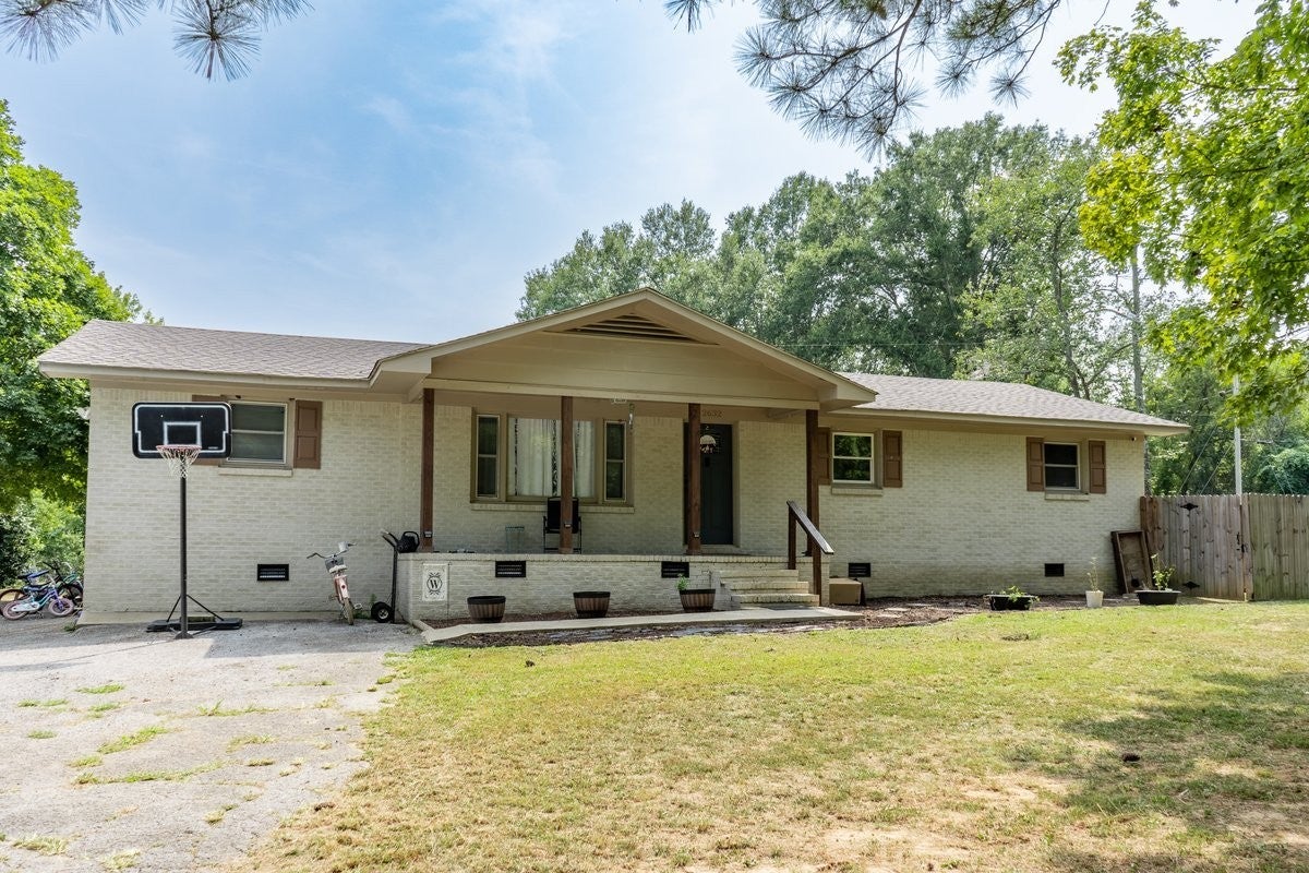 Photo of Listing #2704691