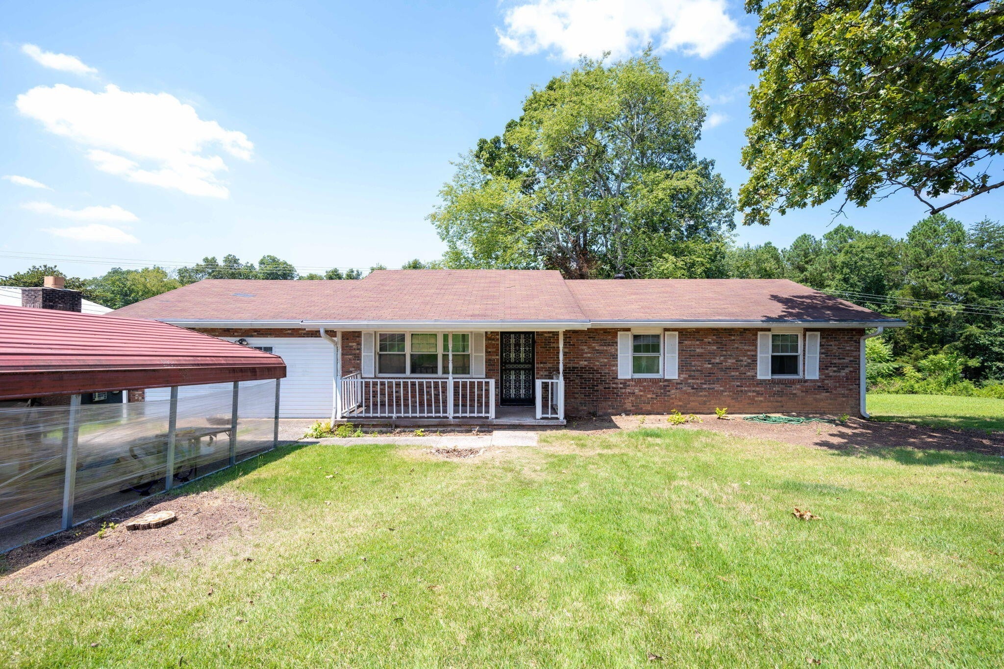 Photo of Listing #2709555