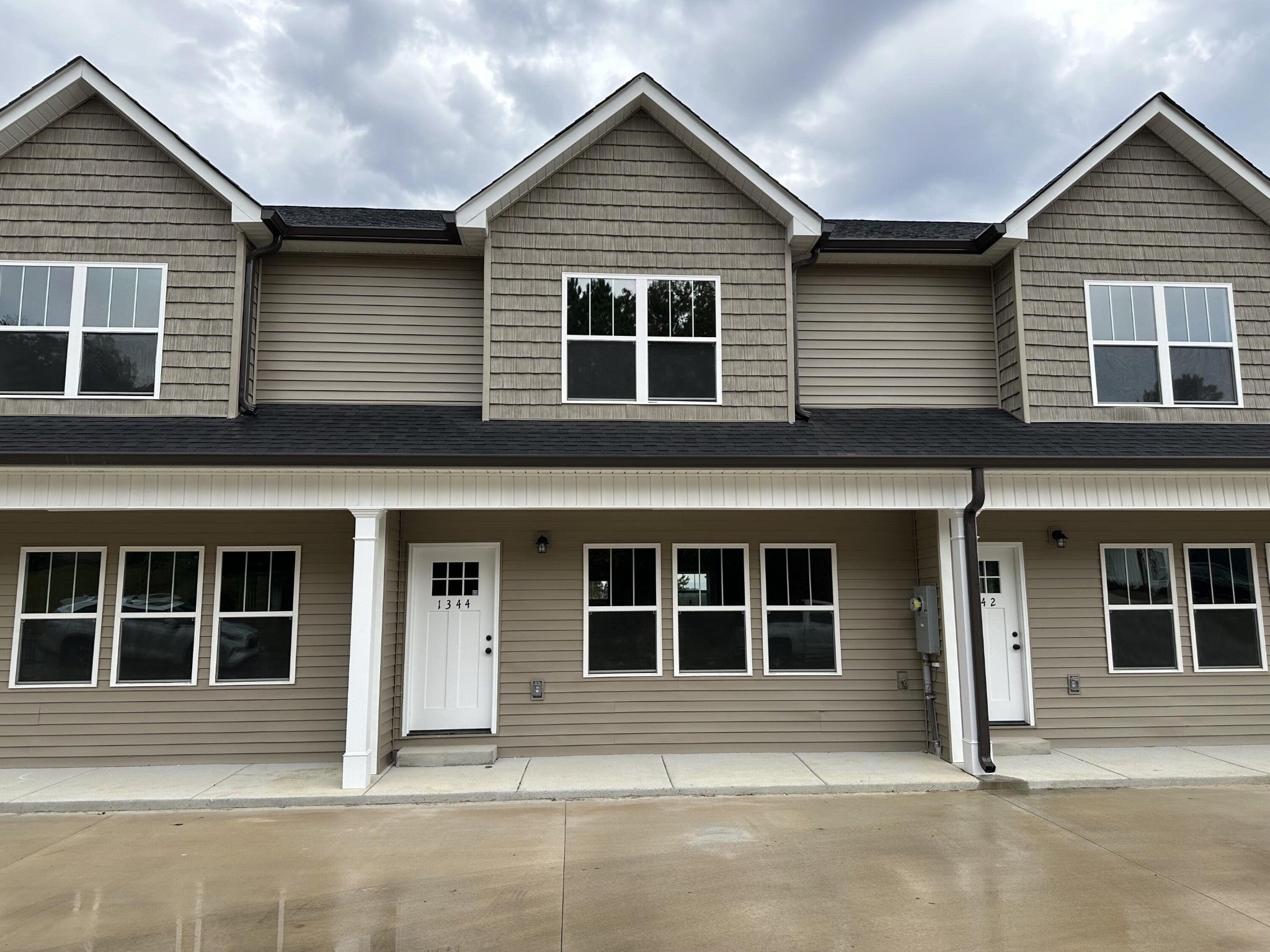 Photo of Listing #2710183