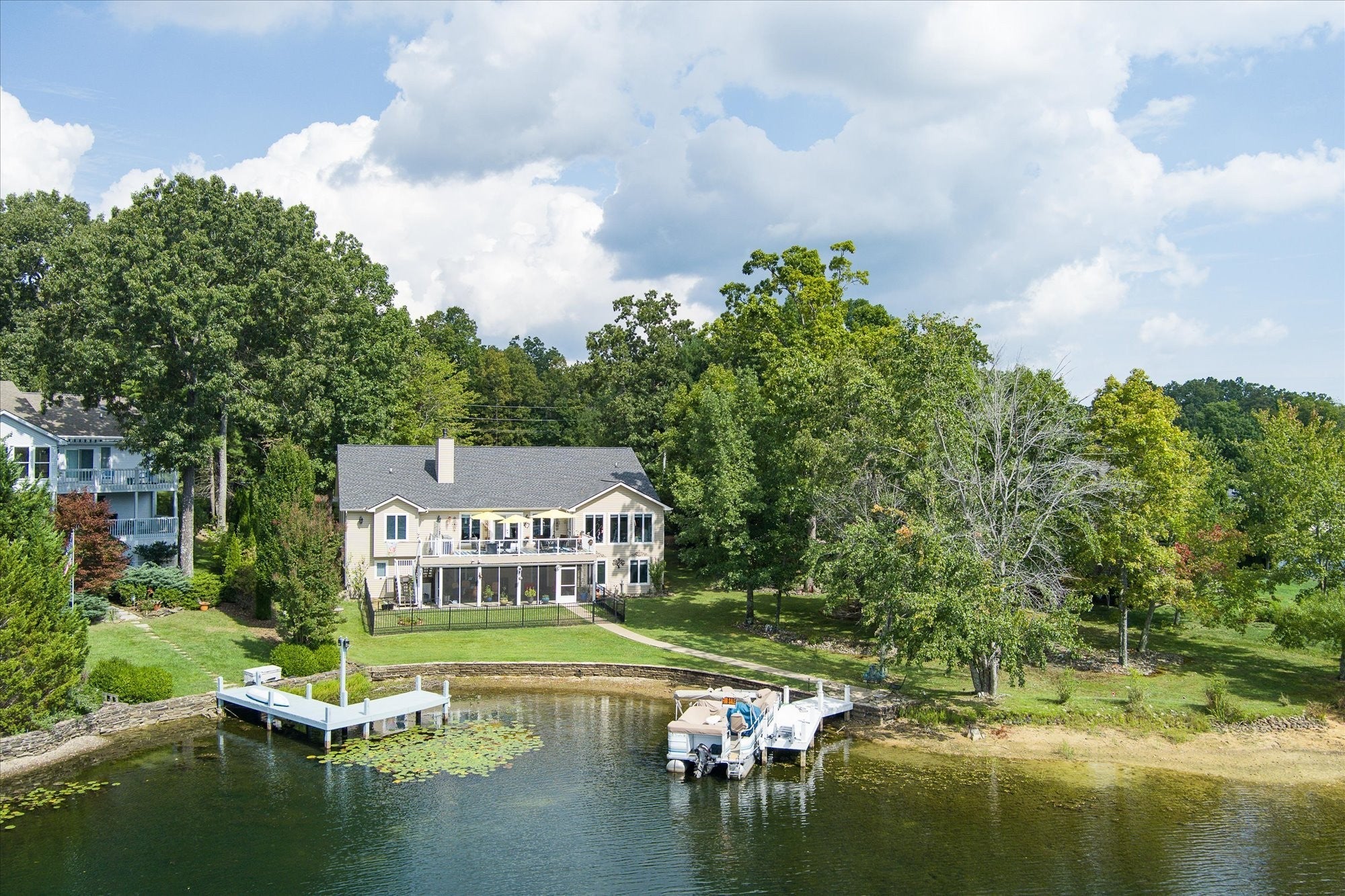 Photo of Listing #2736793