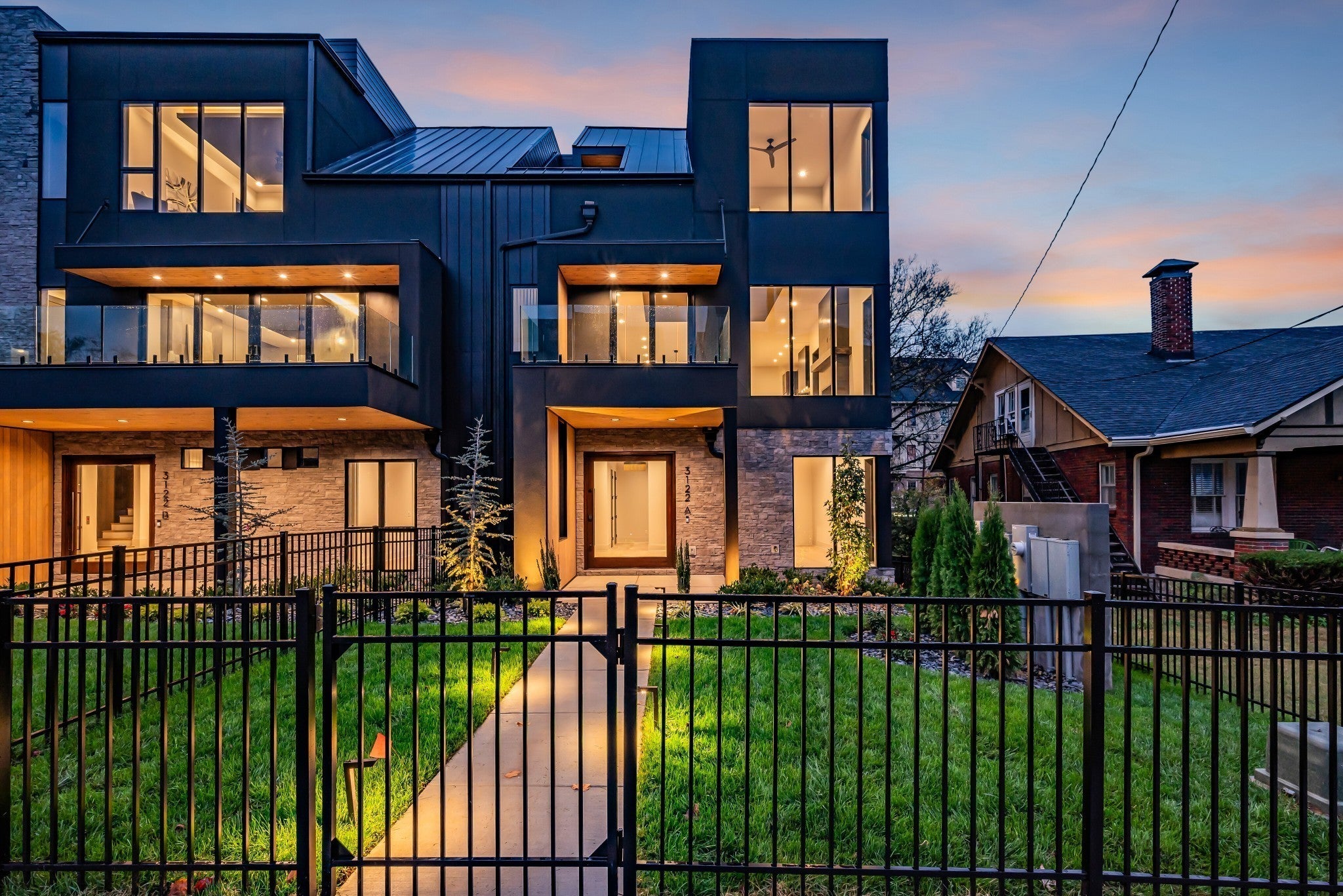 Photo of Listing #2753889