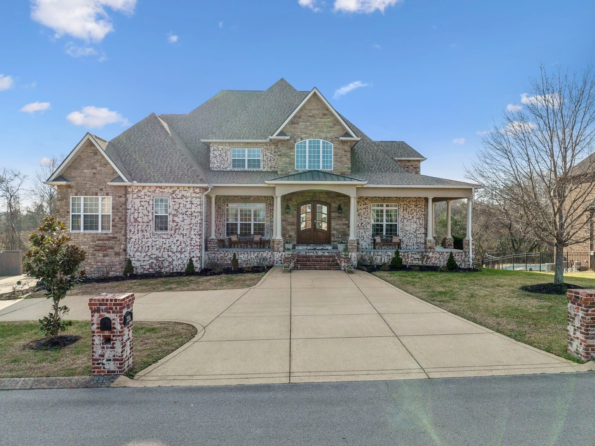 Photo of Listing #2774010