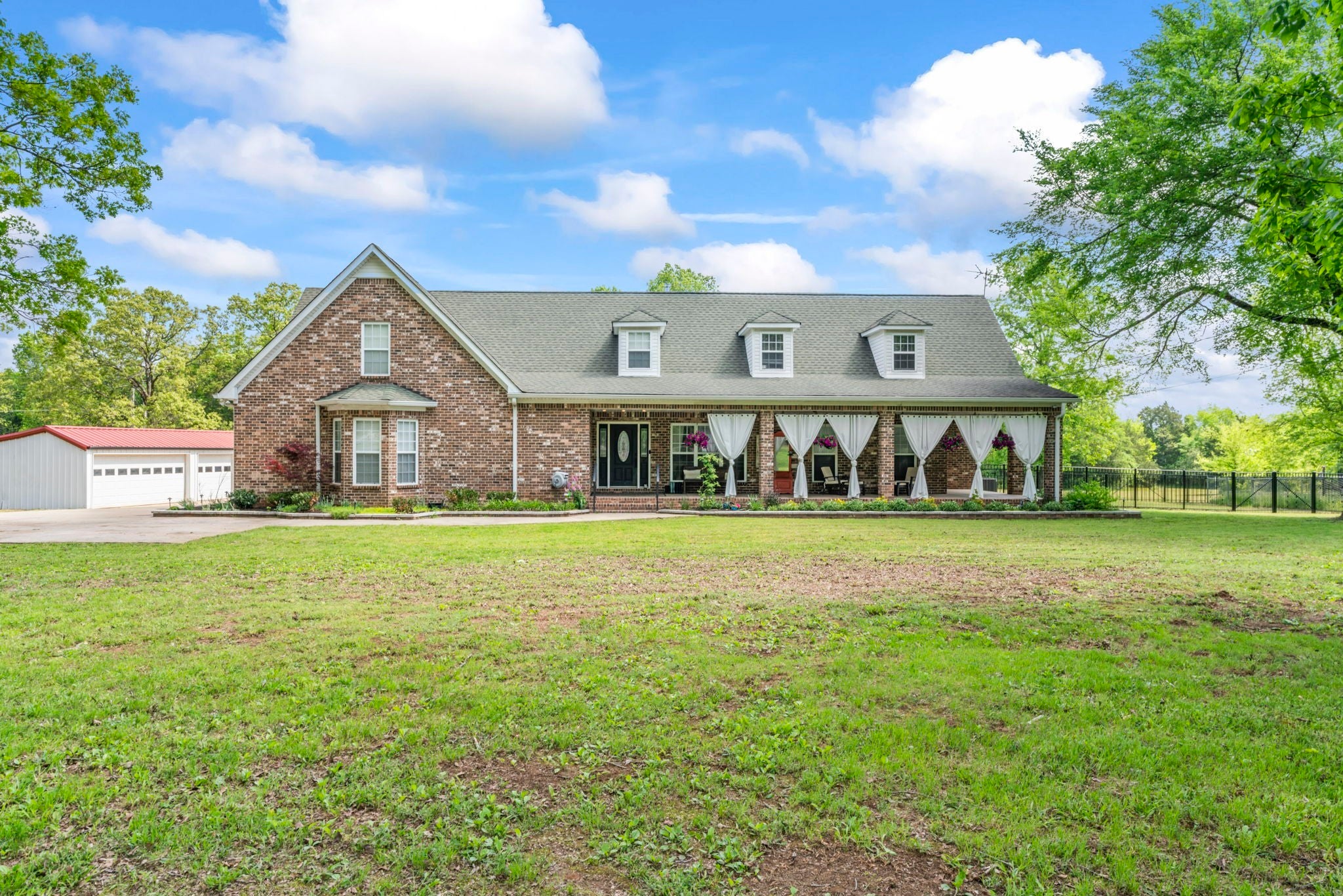 Photo of Listing #2777207
