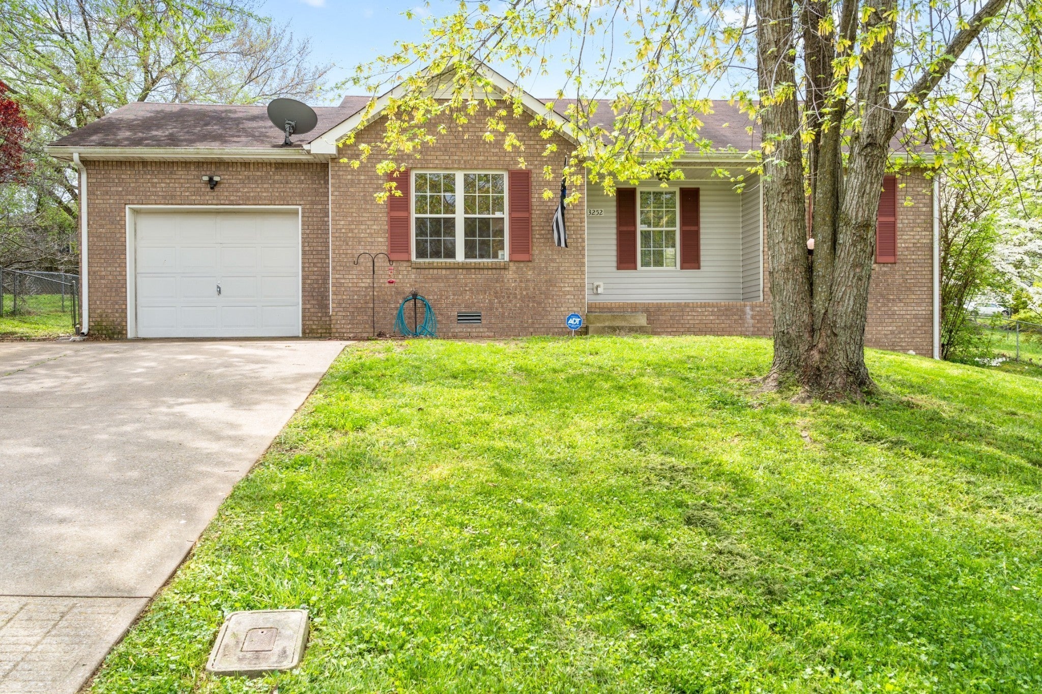 Photo of Listing #2778335