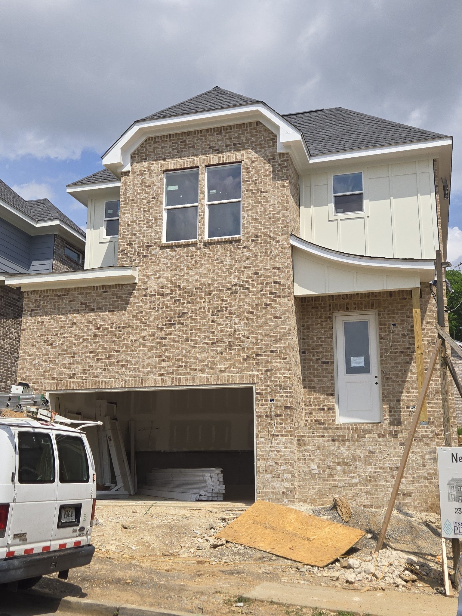 Photo of Listing #2778396