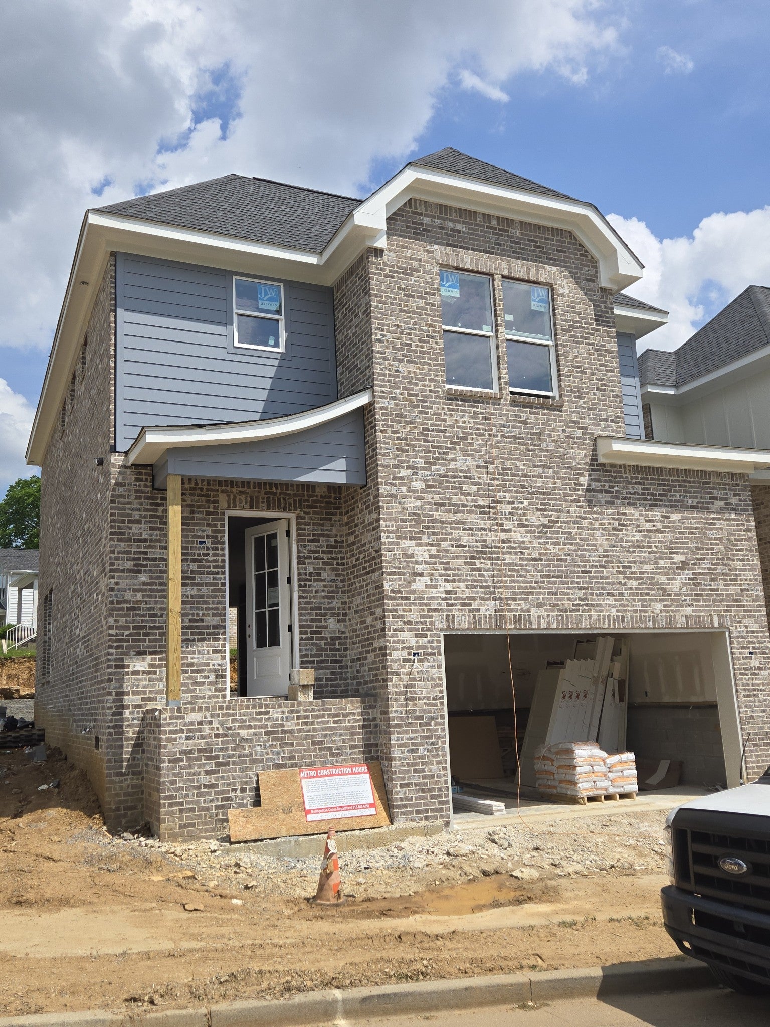 Photo of Listing #2778398