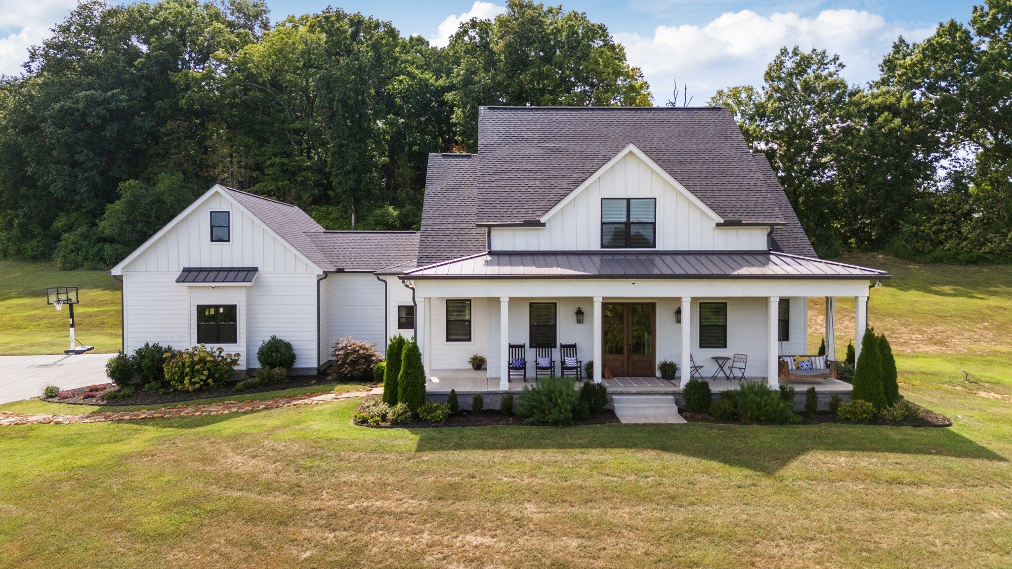 Photo of Listing #2778413