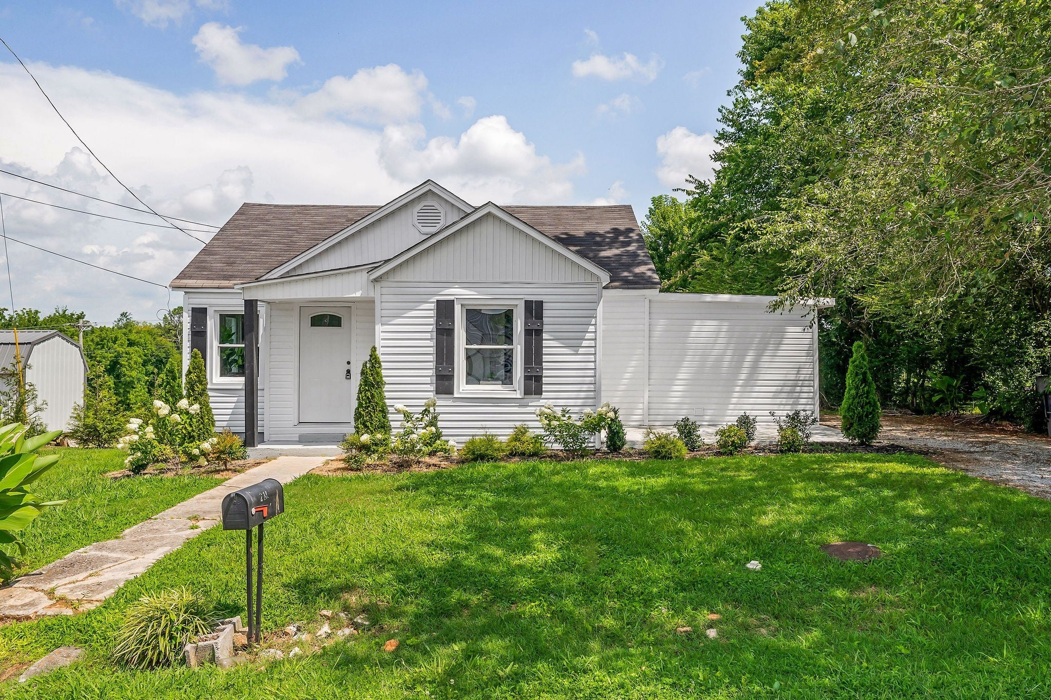 Photo of Listing #2781142