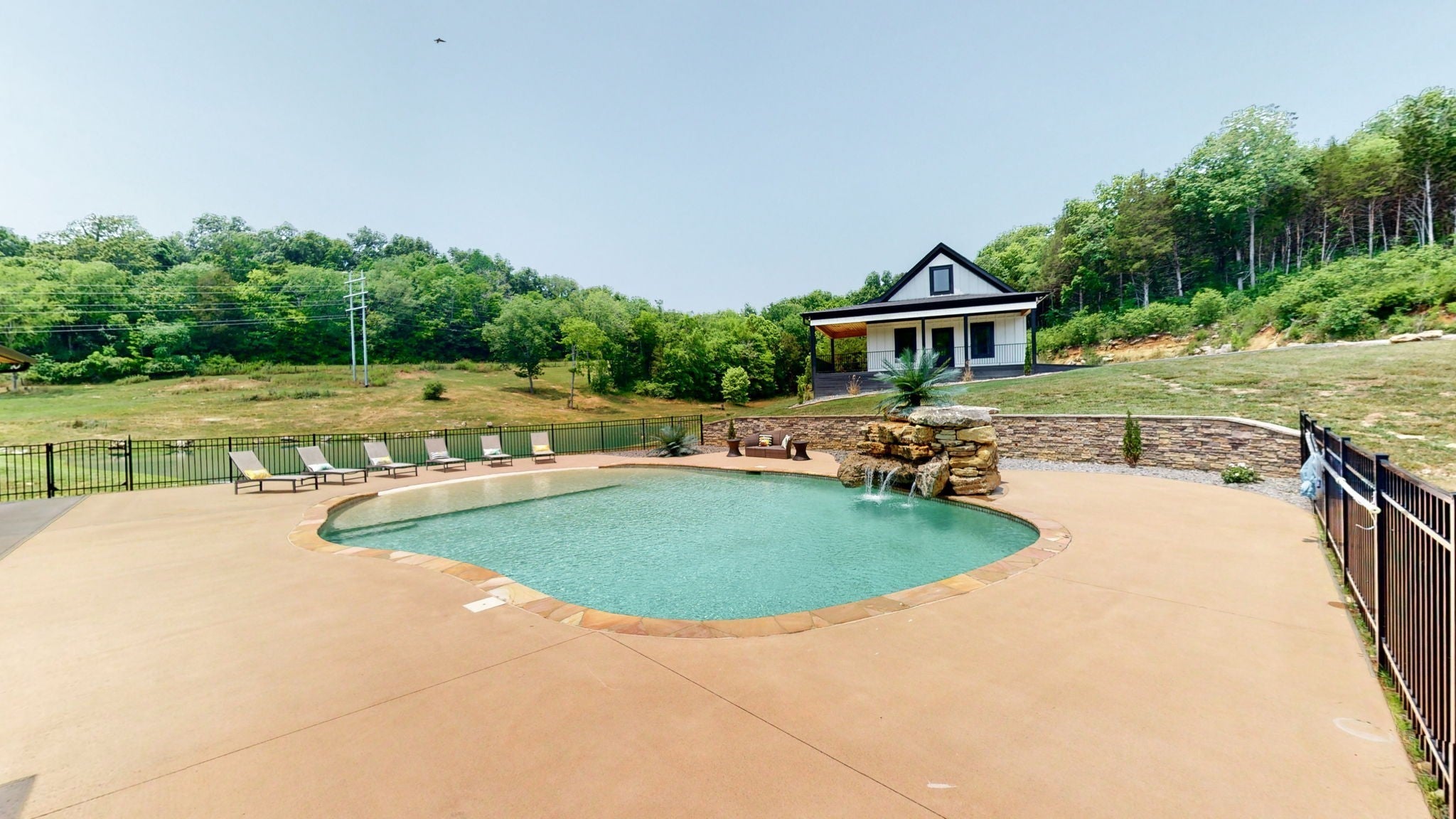Photo of Listing #2781234