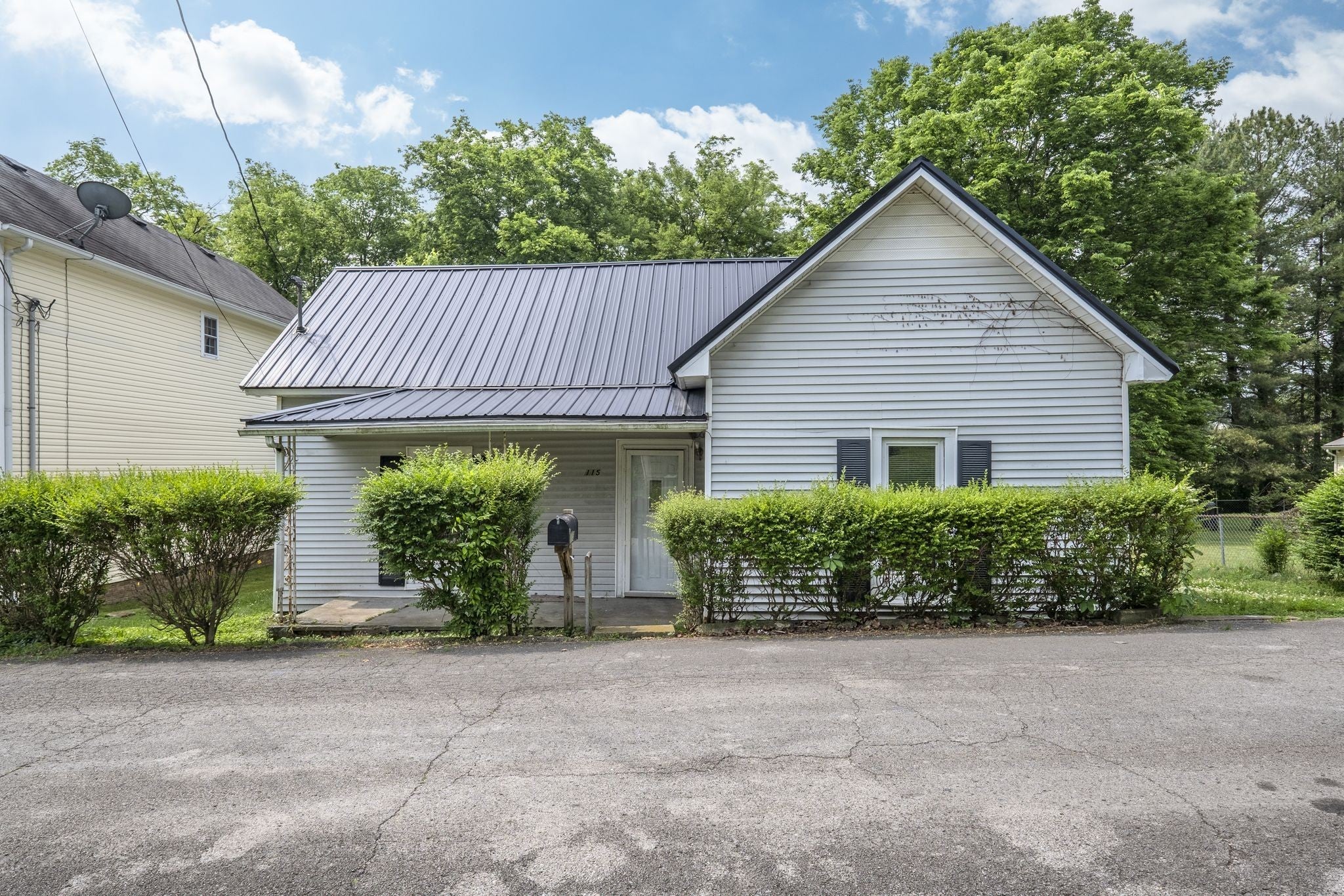 Photo of Listing #2781493