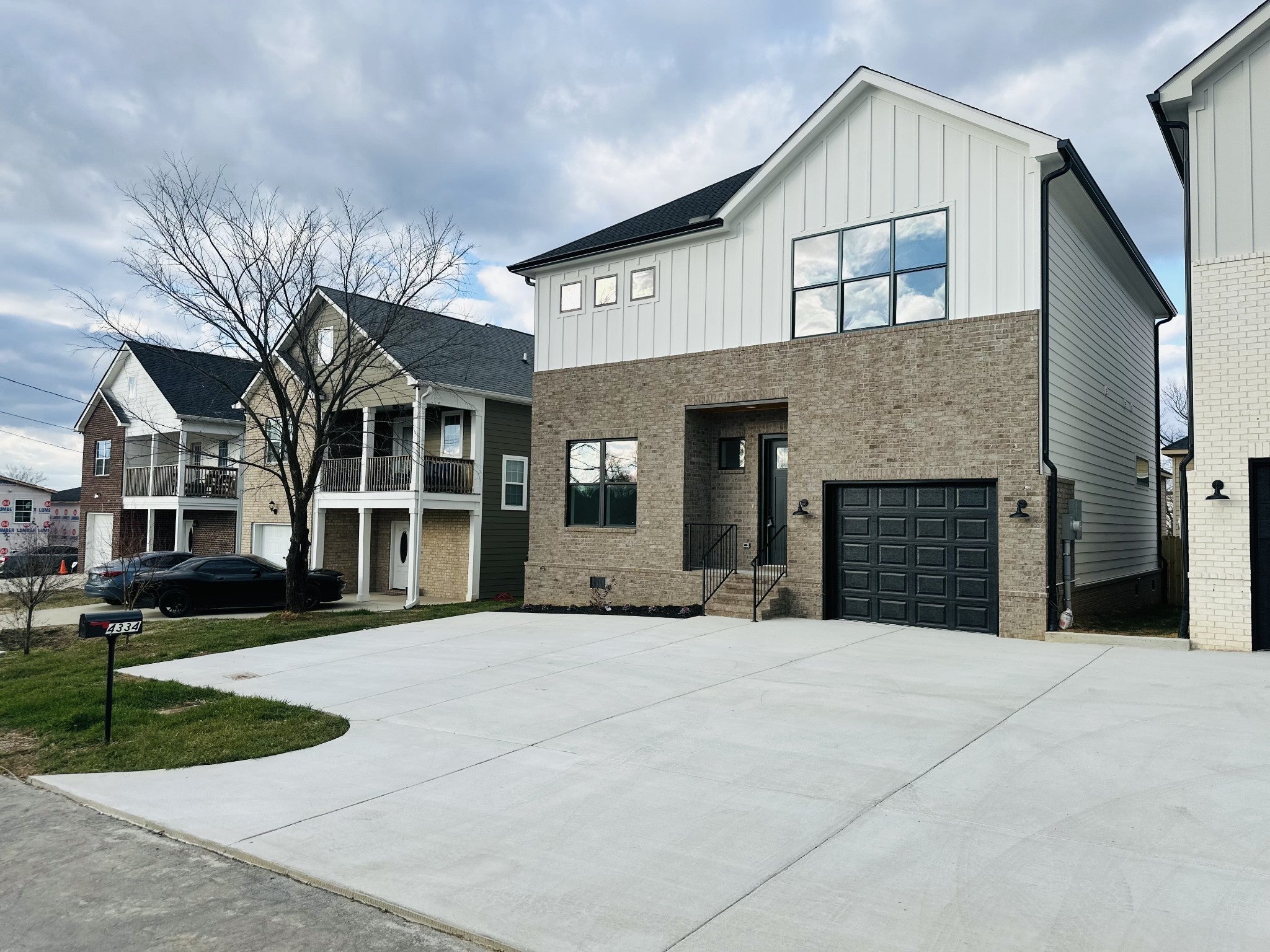 Photo of Listing #2781734